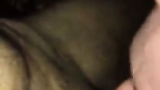 Глубокий минет от зрелого членососа с заглатыванием большого кривого хера